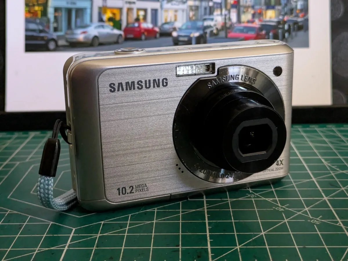 Samsung ES20 - Image 1