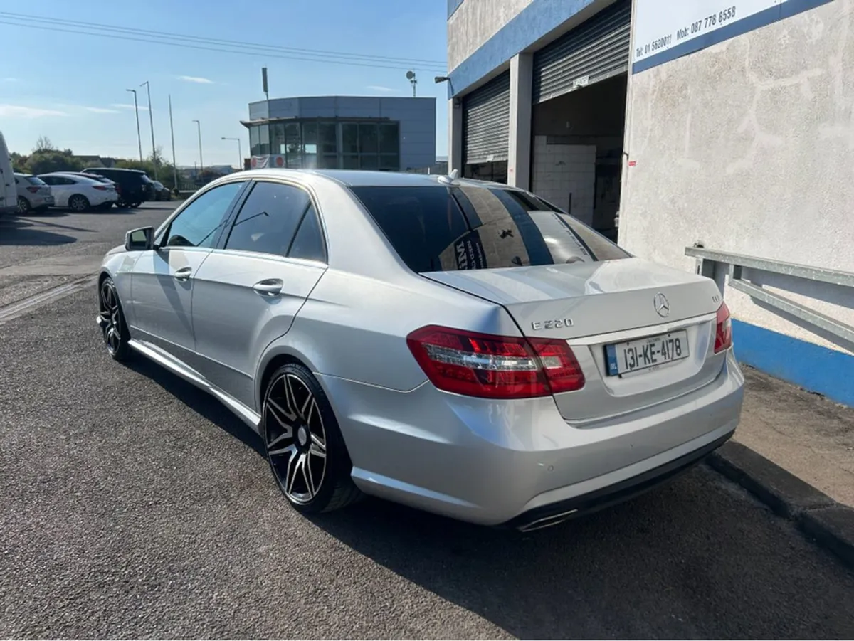 Mercedes-Benz E-Class 220 Cdi. Www.nangleharris.i - Image 3