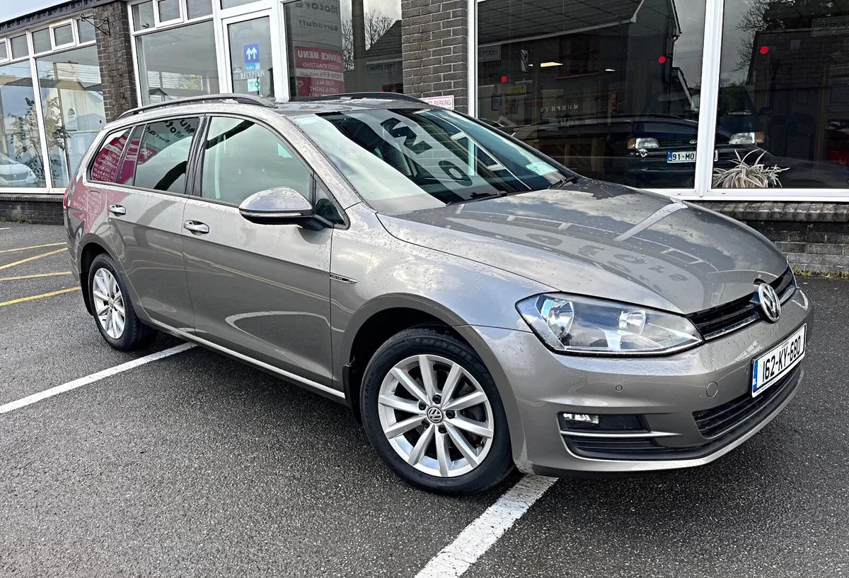 Volkswagen Golf Lounge 1.6 TDi - Image 1