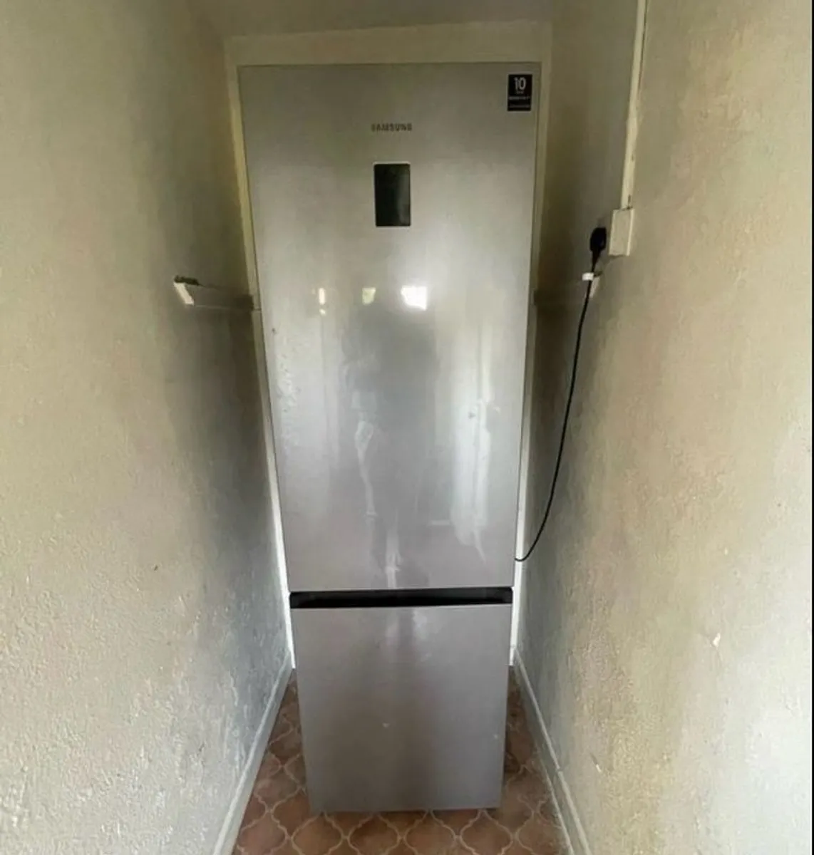 Large Samsung fridge freezer - Image 1