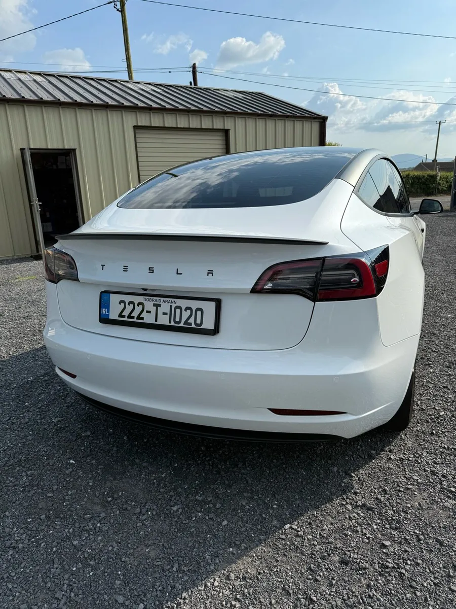 Model 3 Standard Range Plus RWD - Image 3