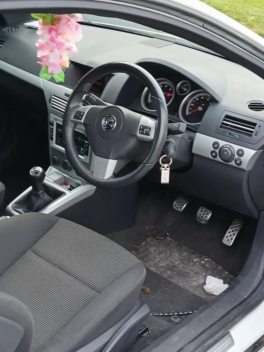 Vauxhall Astra 2008 - Image 4