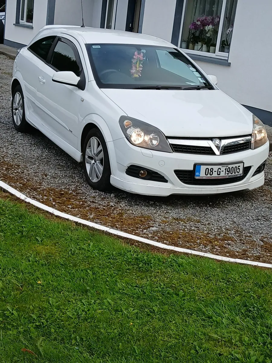Vauxhall Astra 2008 - Image 1