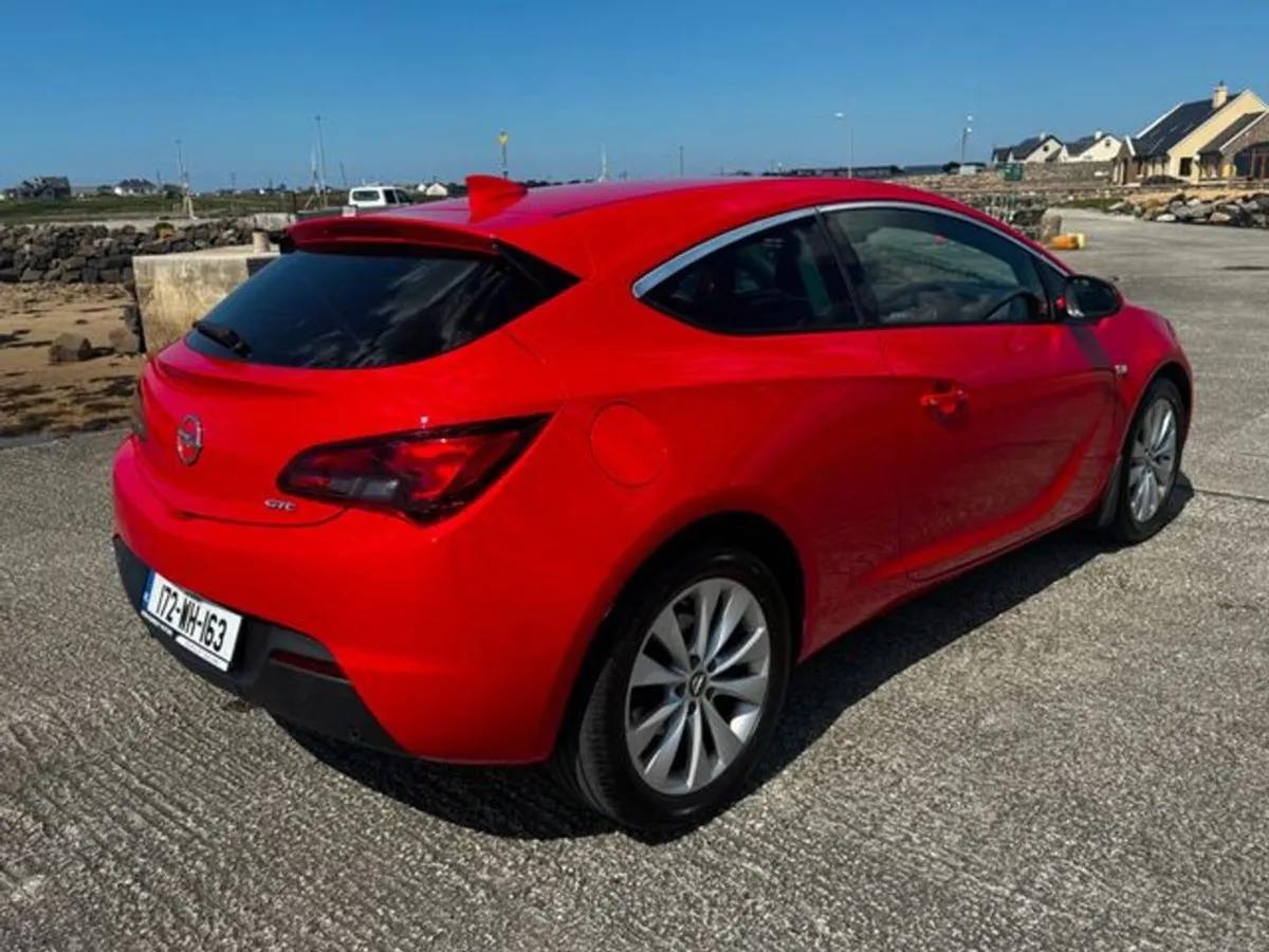 Opel Astra GTC SRI 1.6cdti 136PS S/S 3DR - Image 3