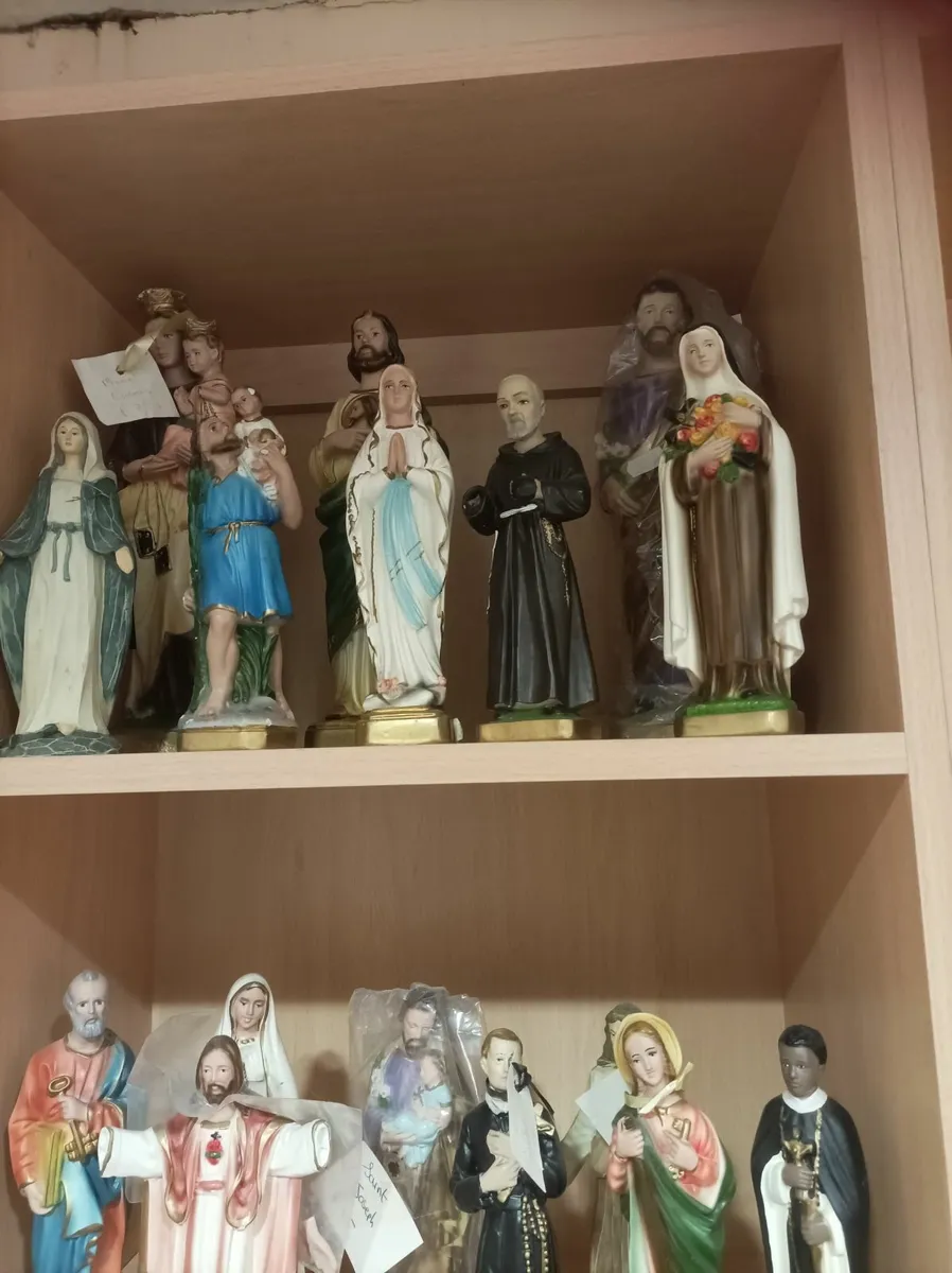 Holy statues - Image 2