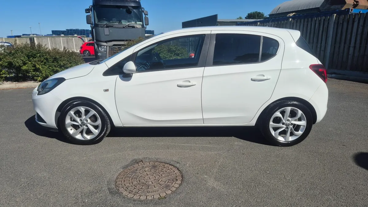 Opel Corsa 2016 - Image 2