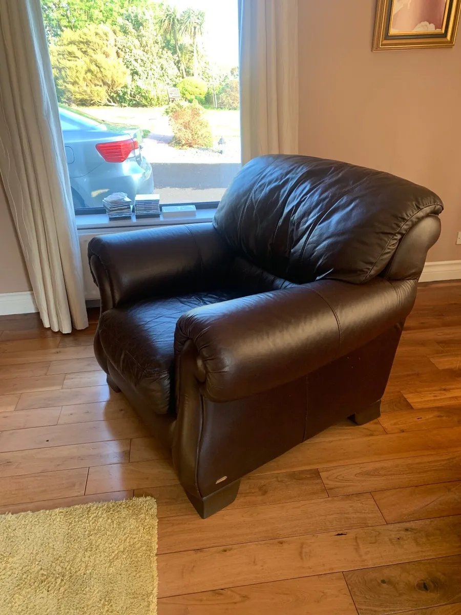 Armchairs - Image 4