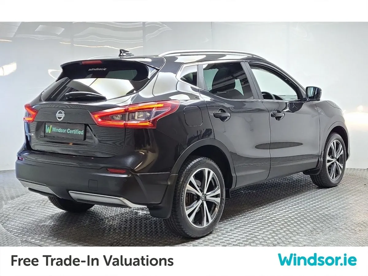 Nissan QASHQAI 1.2 PET SV Premium - Image 3