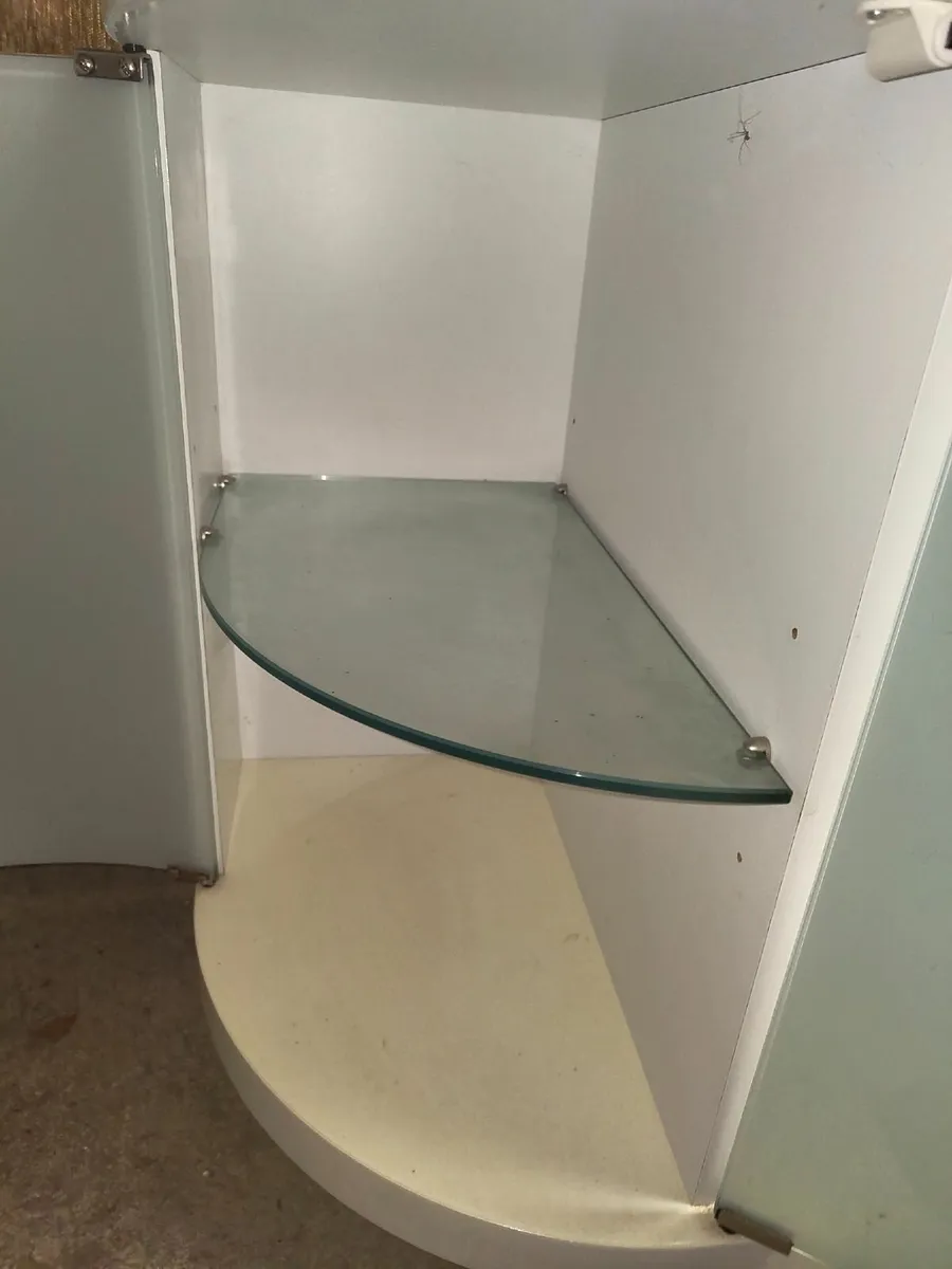 TV table/stand - Image 3