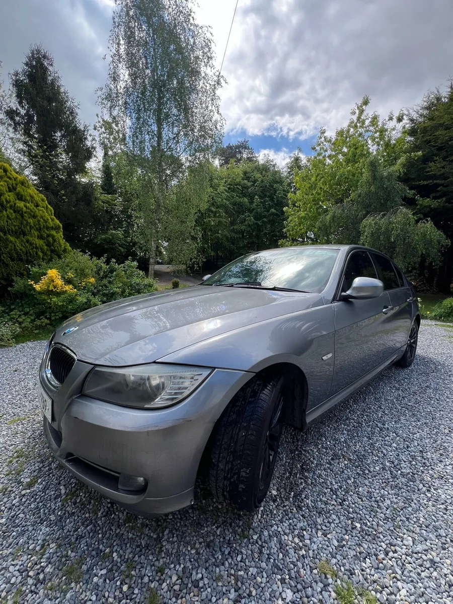 BMW 320D (auto) - Image 3
