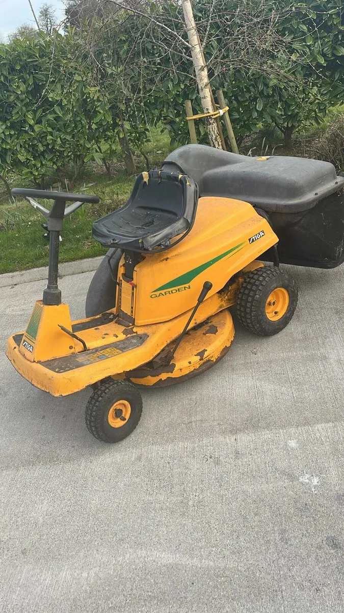 Lawn mower - Image 2