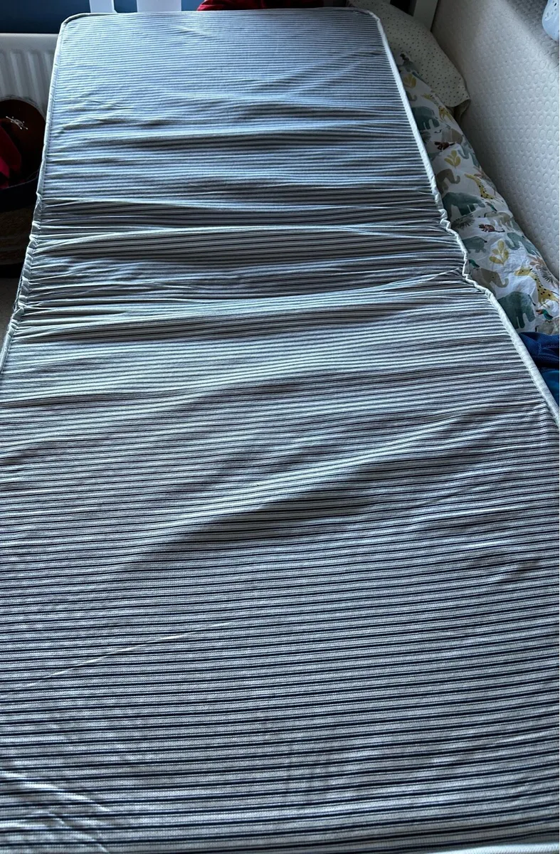Foldaway bed and mattress - Image 4