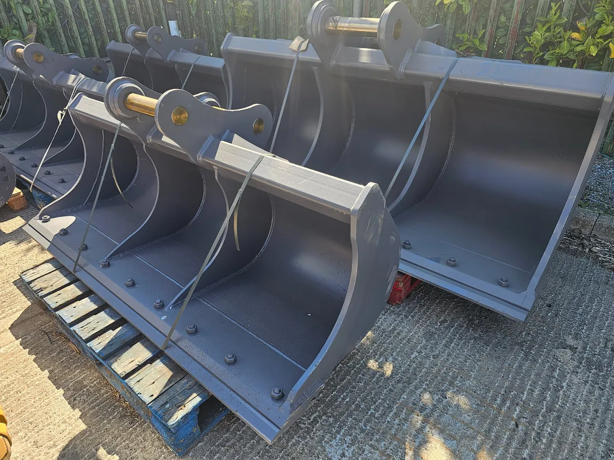 New 13ton grading bucket - Image 3