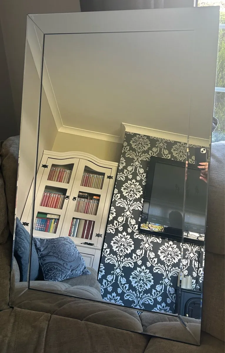 Mirror - Image 1
