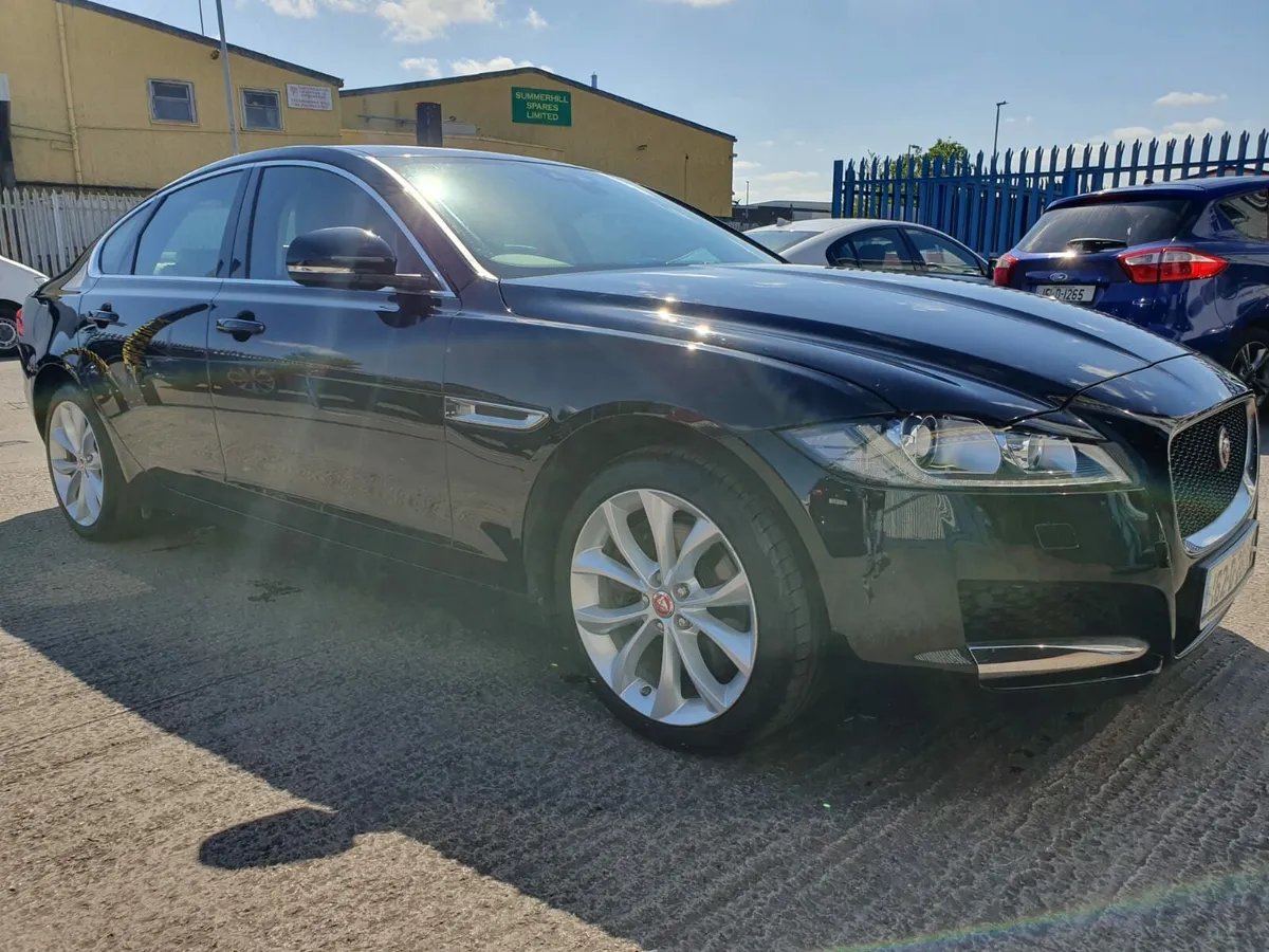 2016 Jaguar XF NCT 11/26 LOW MILES - Image 4