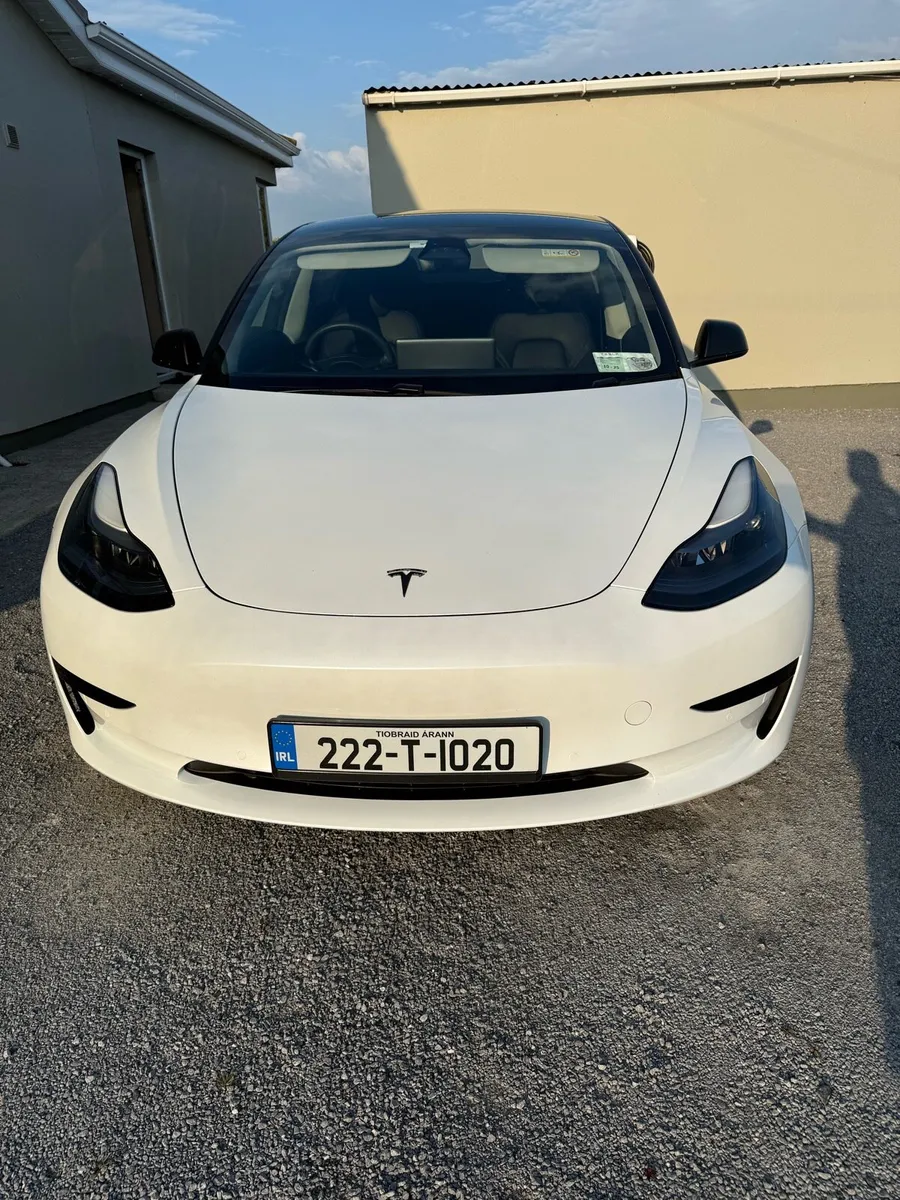 Model 3 Standard Range Plus RWD - Image 1