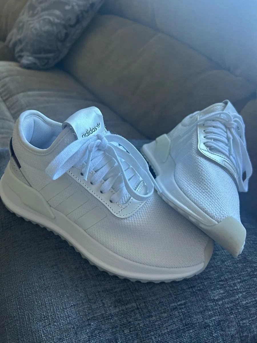 White Adidas Runners Women - Image 1