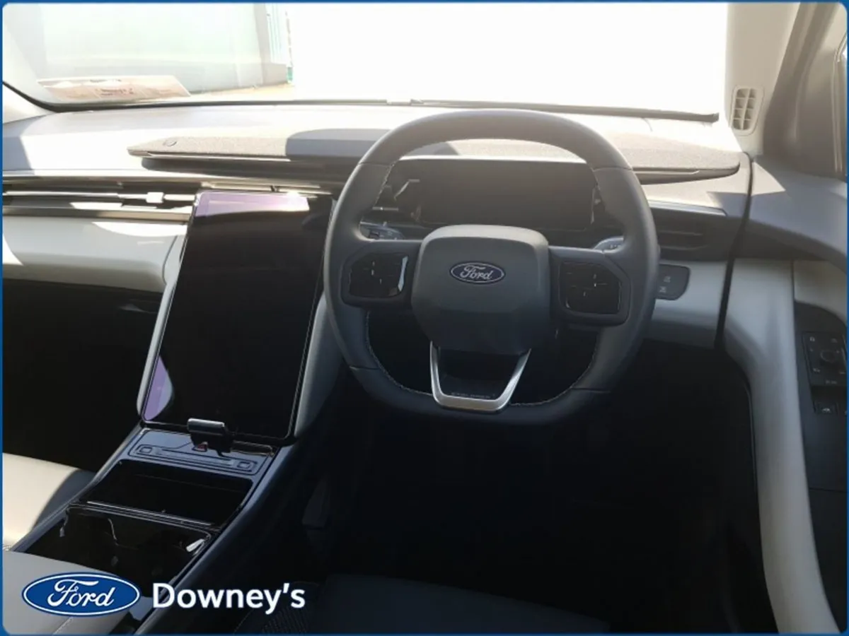 Ford Explorer Select EV - Image 4