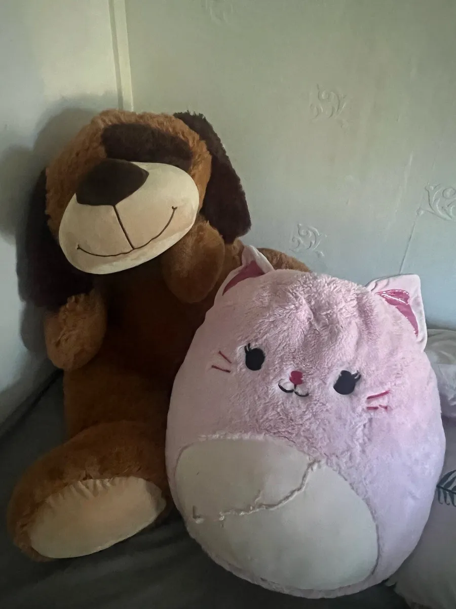 Toys - Image 2