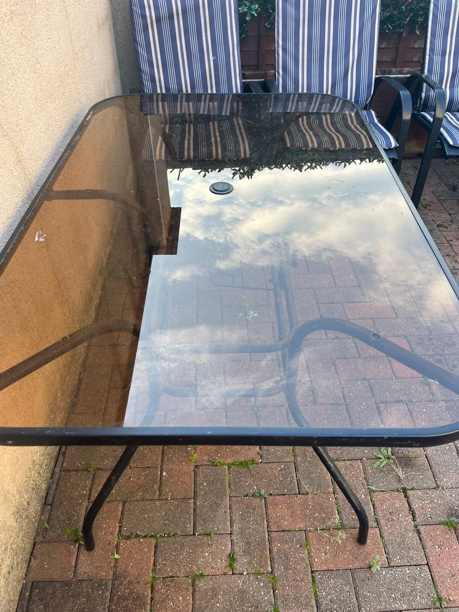 Garden Table and 4 Chairs - Image 2