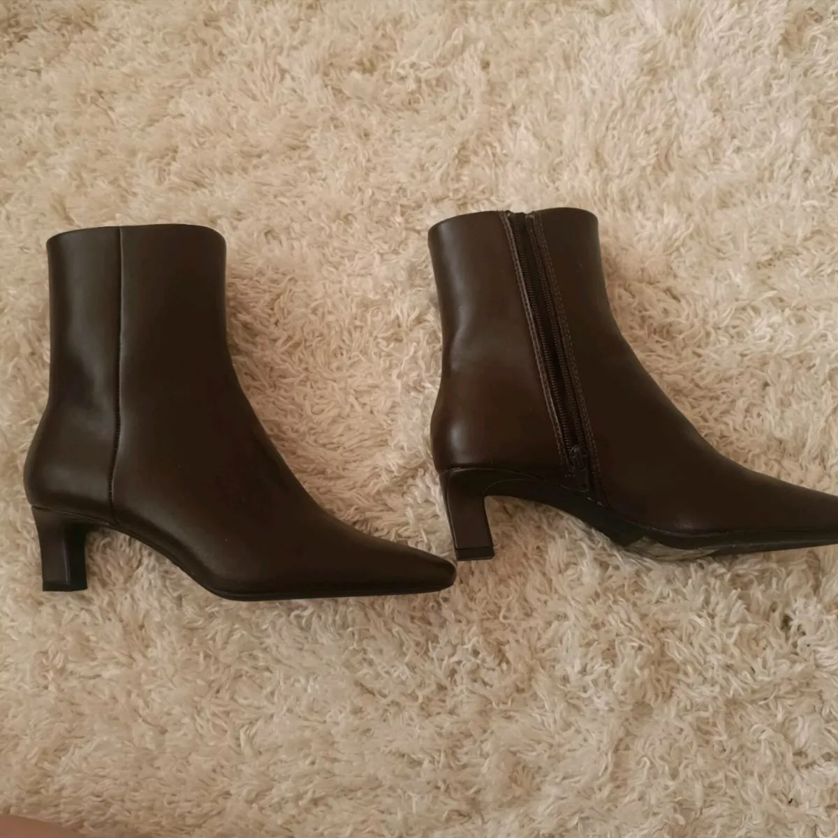 Brown boots for sale - Image 3
