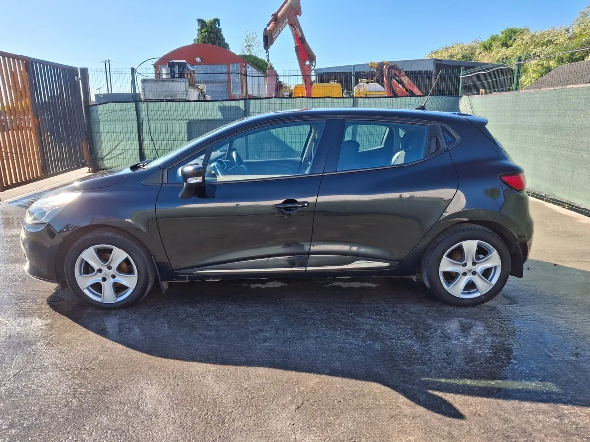 2015 Renault Clio - Image 4