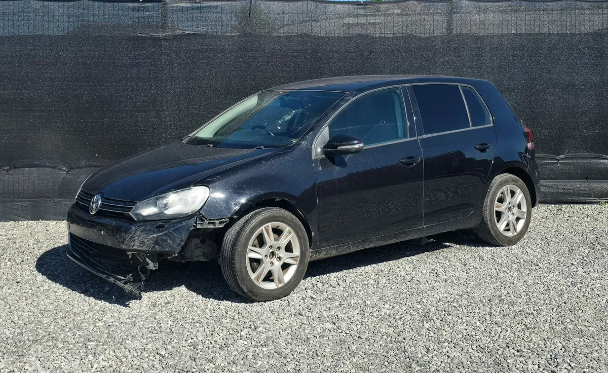 2011 Volkswagen Golf 1.4 TSI AUTO DSG - Image 1