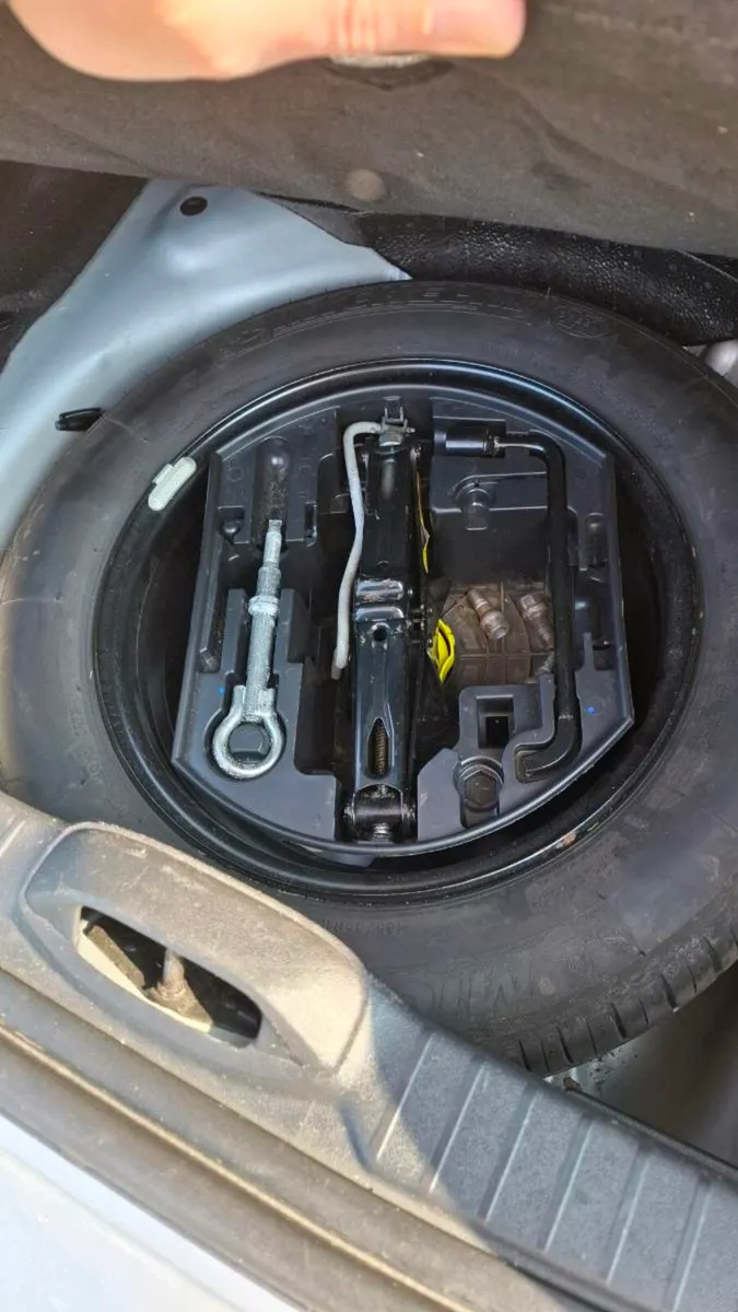 Peugeot 208 1.4 - Image 3