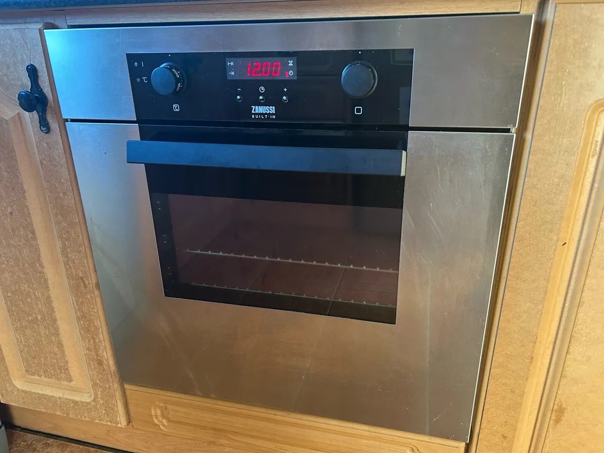 Built in oven for sale - Image 1