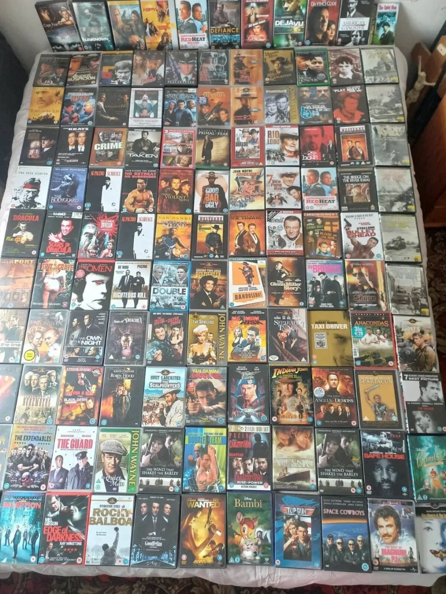 480 movie Dvds.. 215 Videos... 90 music Cds... - Image 2