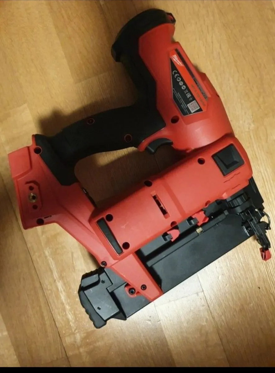 Milwaukee M18 Fuel 18 Gauge 2nd Fix Nail Gun Body - Image 4