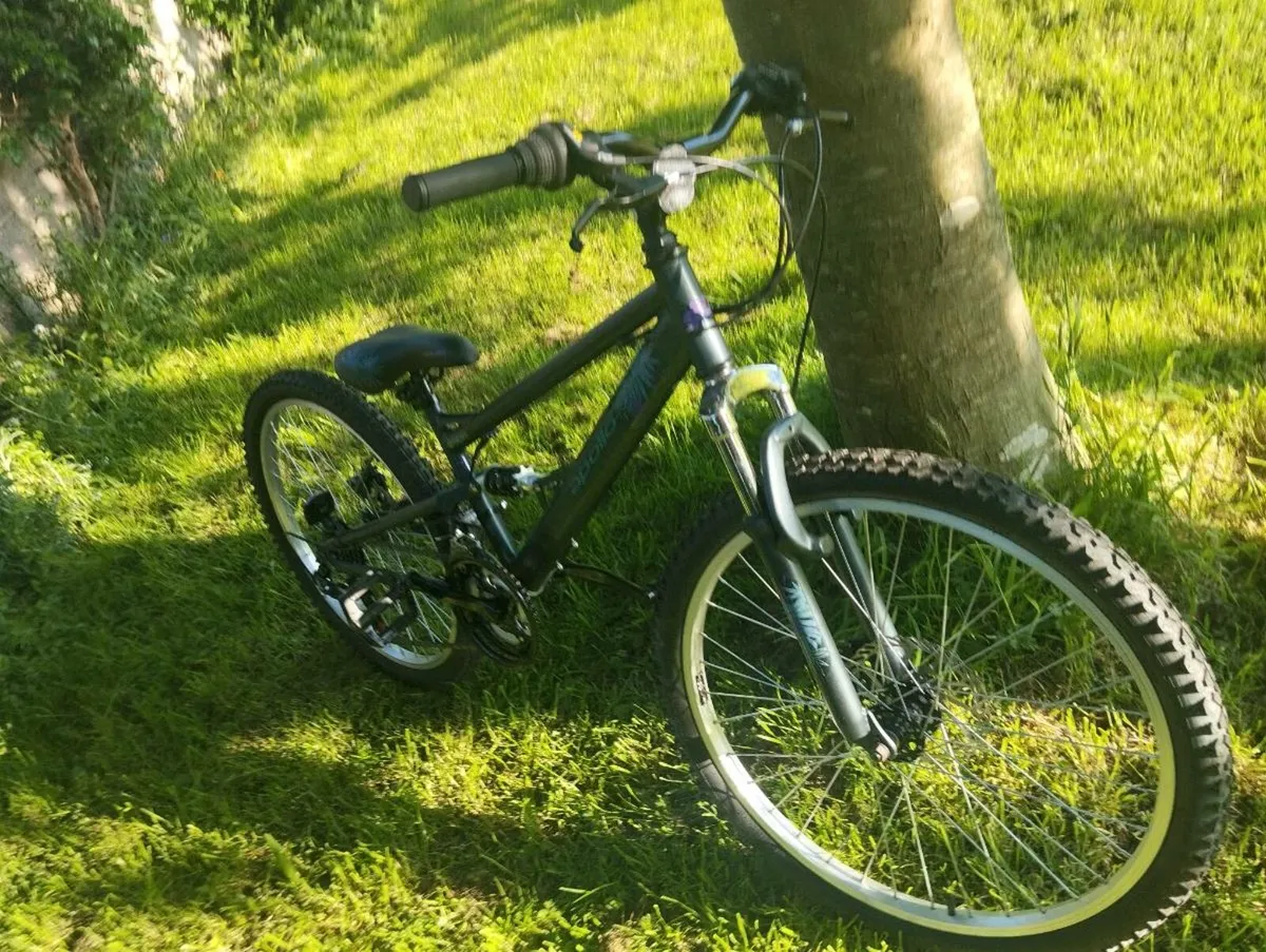 Apollo Tropic Kids Bike - Image 4