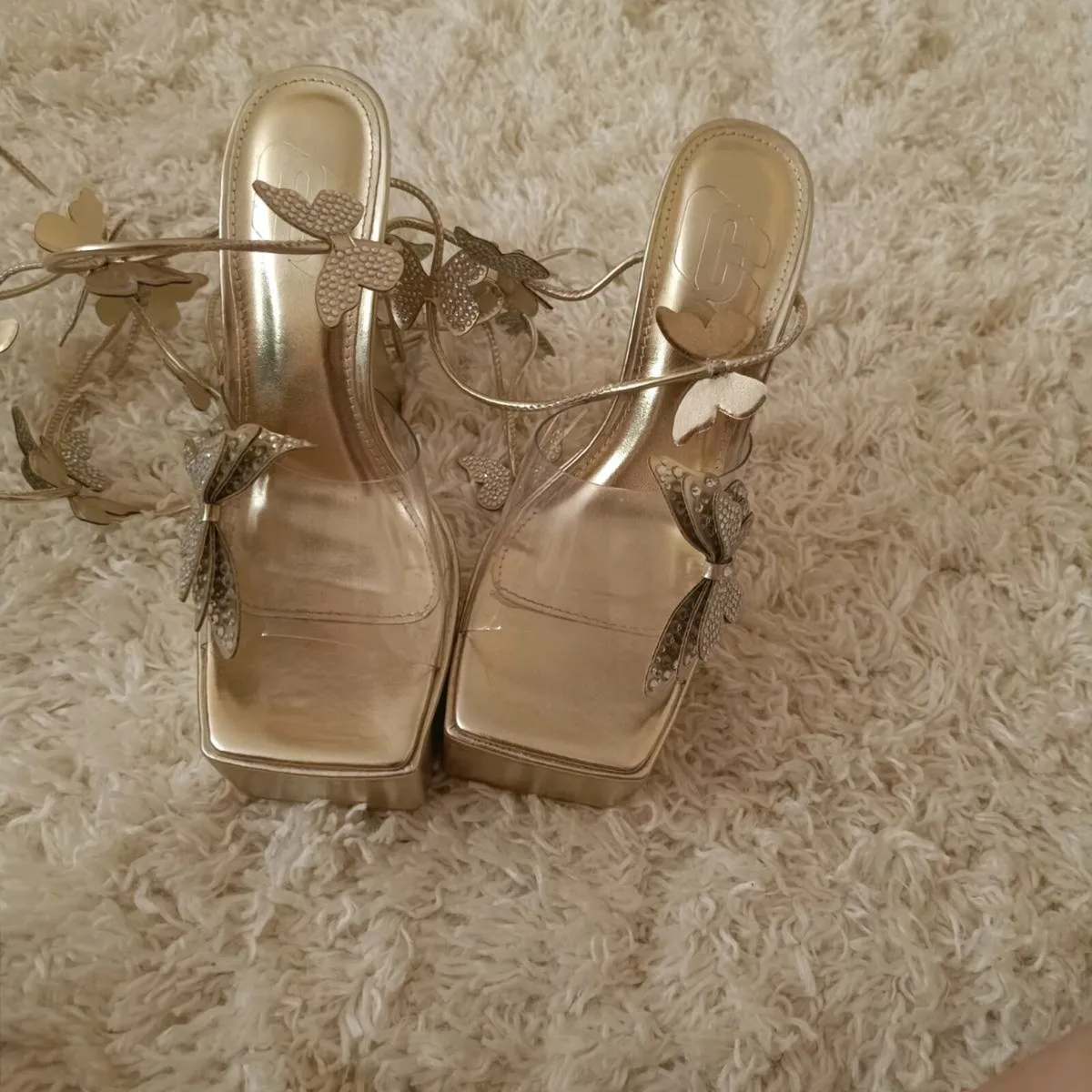 Golden butterfly wrap around the legs - Image 3