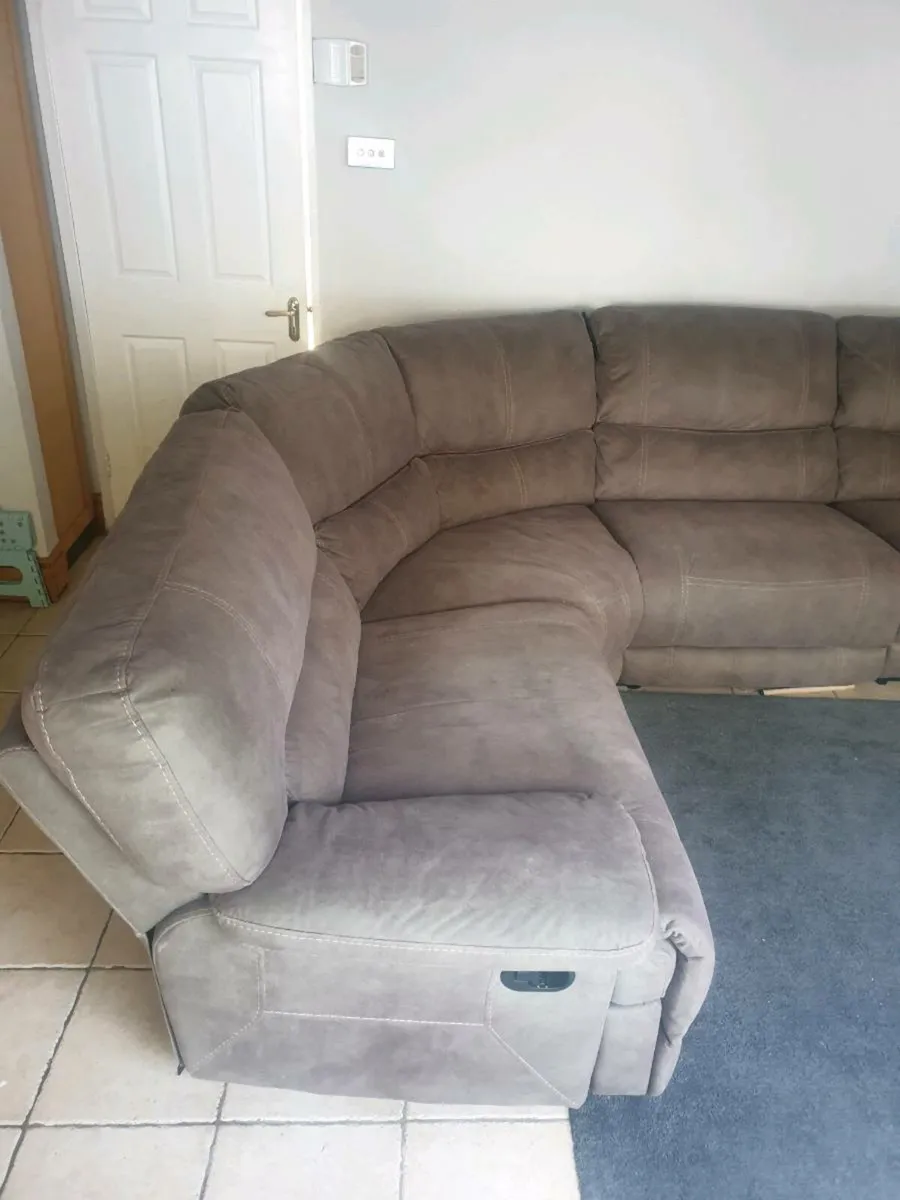 Double recliner L shape sofa - Image 1