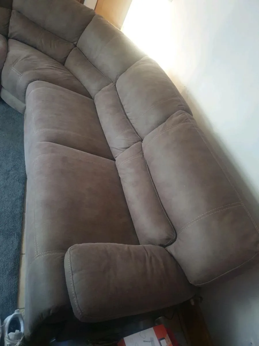 Double recliner L shape sofa - Image 3