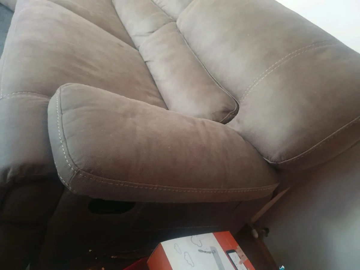 Double recliner L shape sofa - Image 4