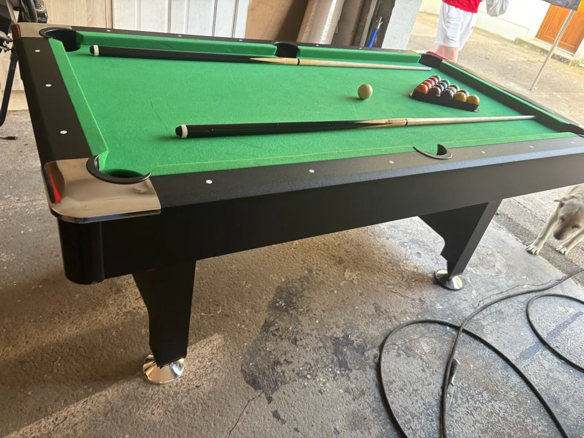 Pool table - Image 4