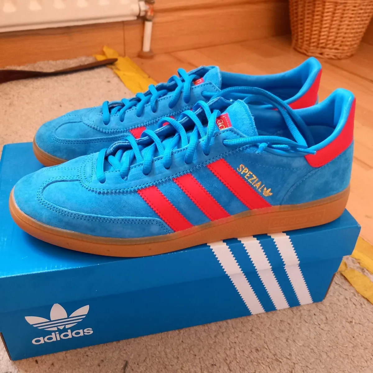 Adidas spezial size 9 - Image 1