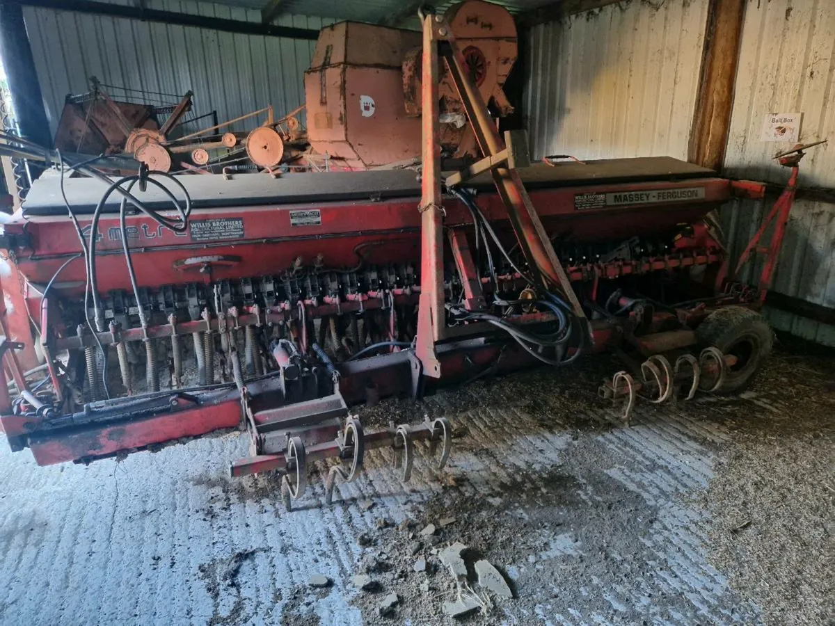 Massey Ferguson 500 Seed Drill 4m - Image 2