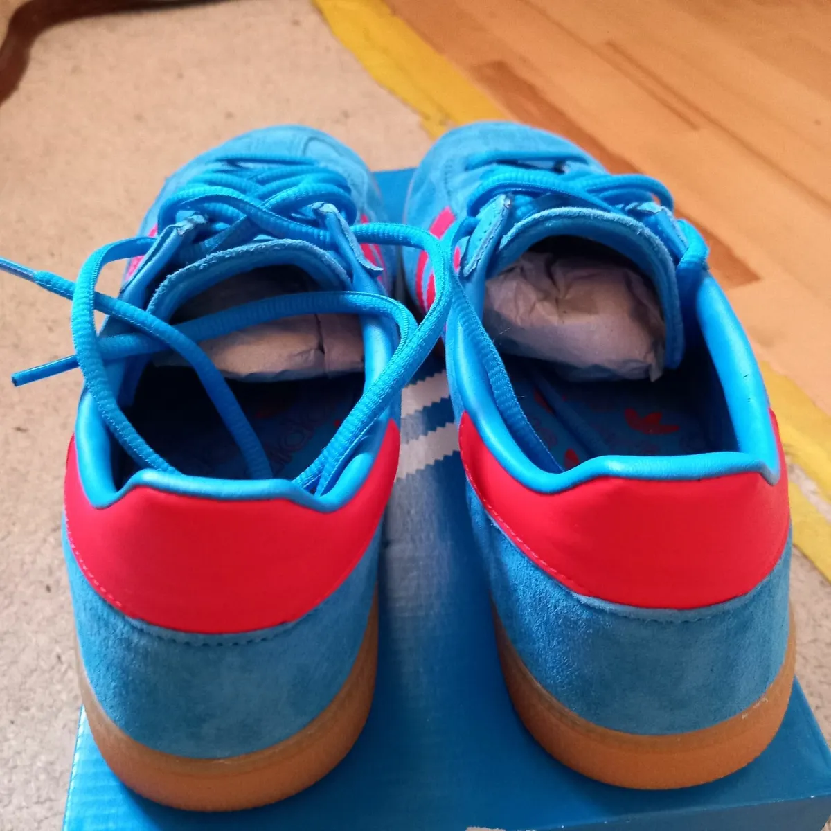Adidas spezial size 9 - Image 2