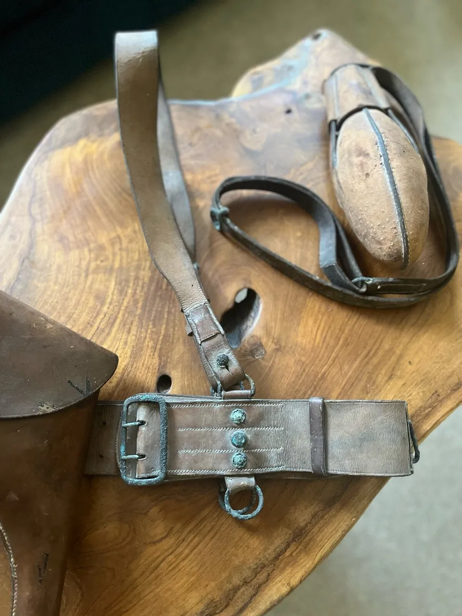Ww1 Major Signed Sam Browne Belt,Holster and Flask - Image 4