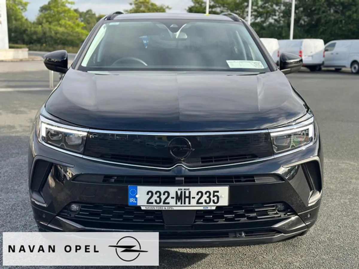 Opel Grandland Gs-line 1.2l 130PS Automatic - Image 2