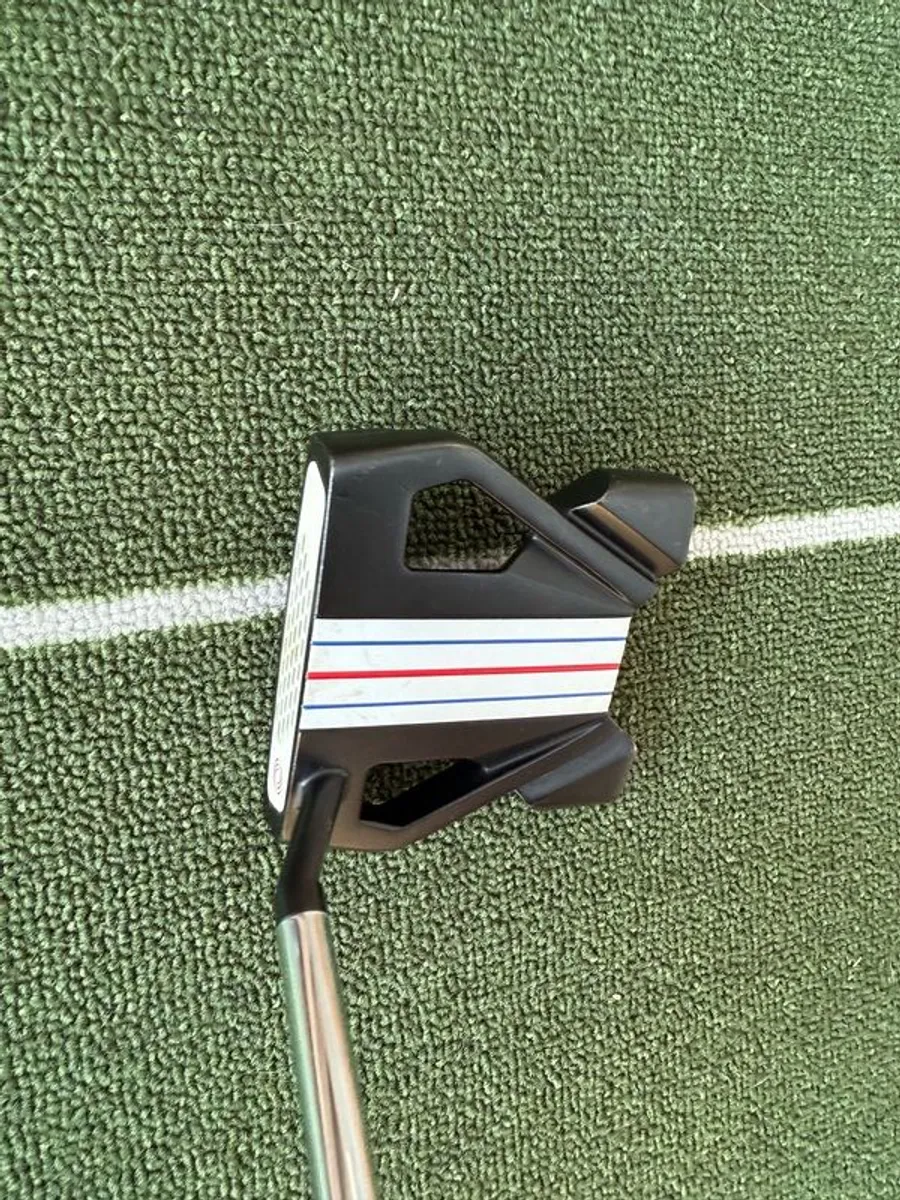 Odyssey Ten Triple Track Putter - Image 2