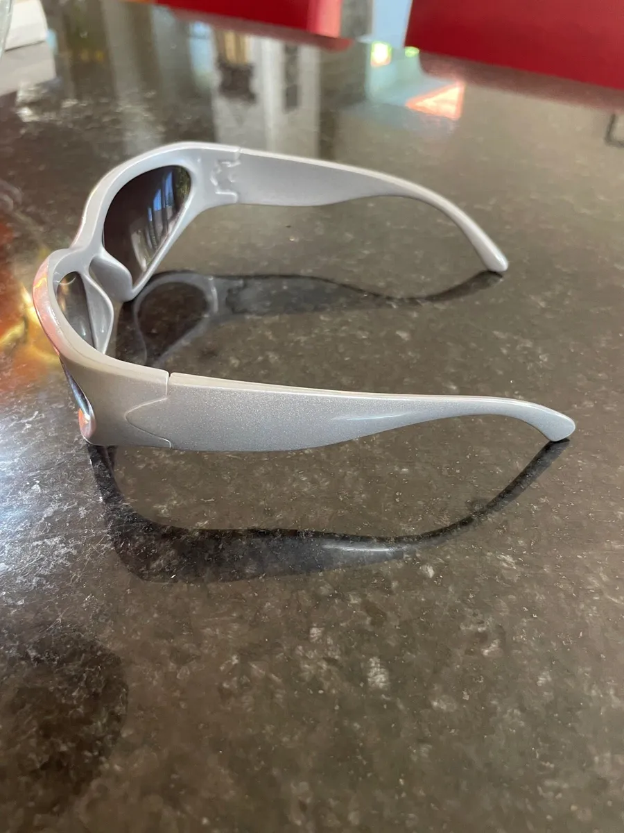 Sunglasses - Image 3