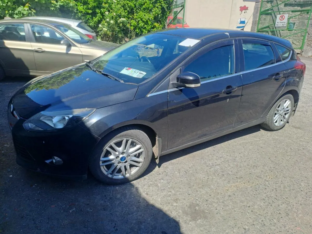 12 Ford Focus 1.6 hdi breaking for parts - Image 2