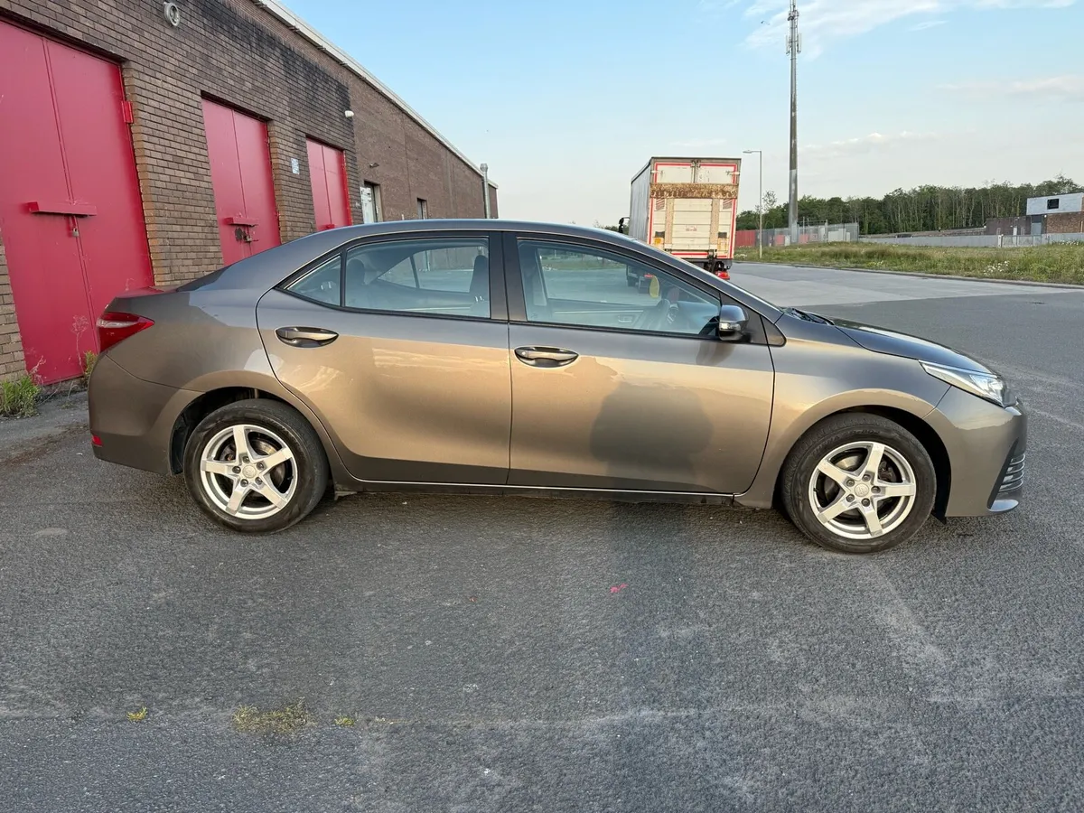 2018 Toyota Corolla 1.3 petrol - Image 3