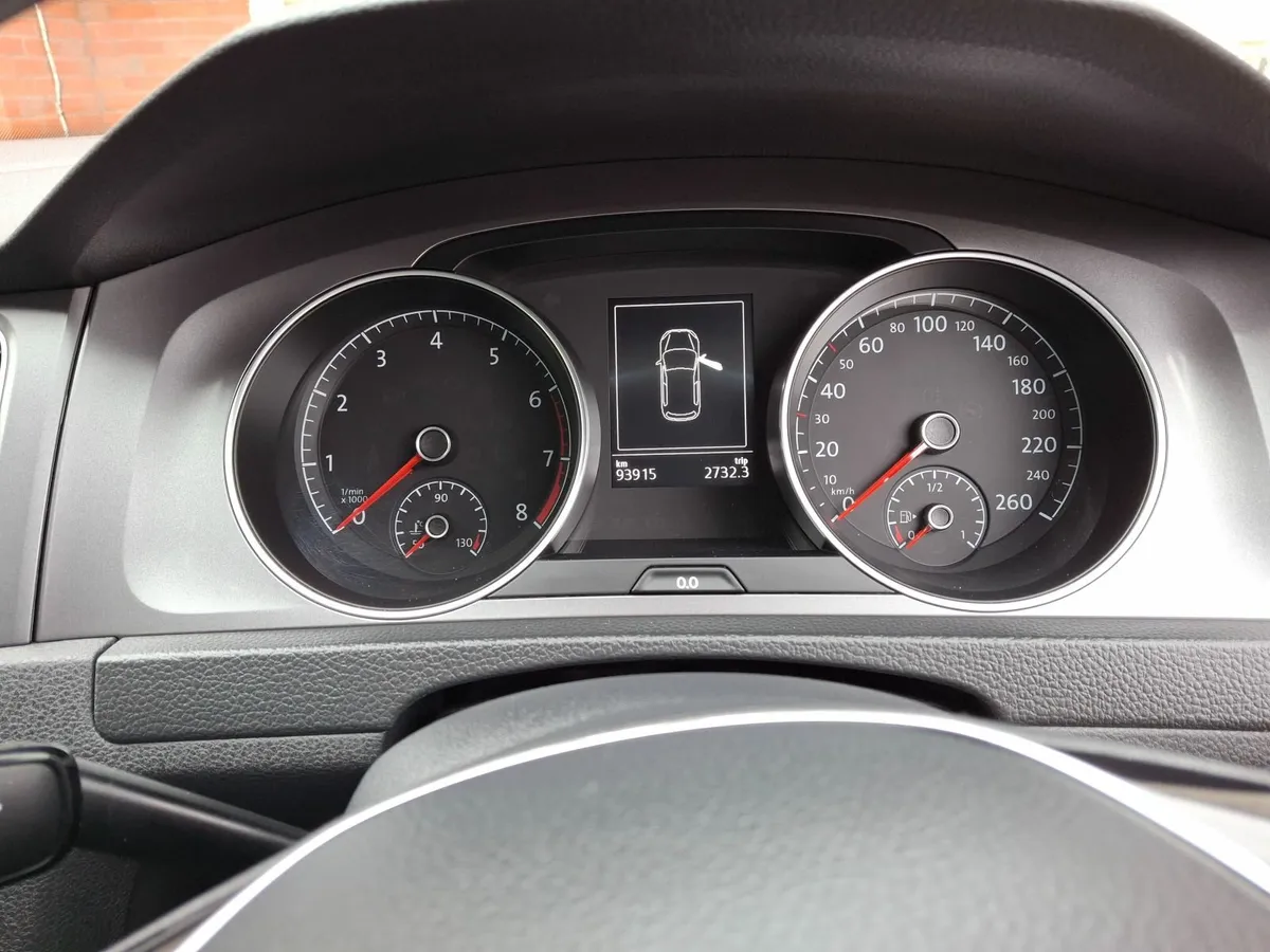 Volkswagen Golf 2015 - Image 2