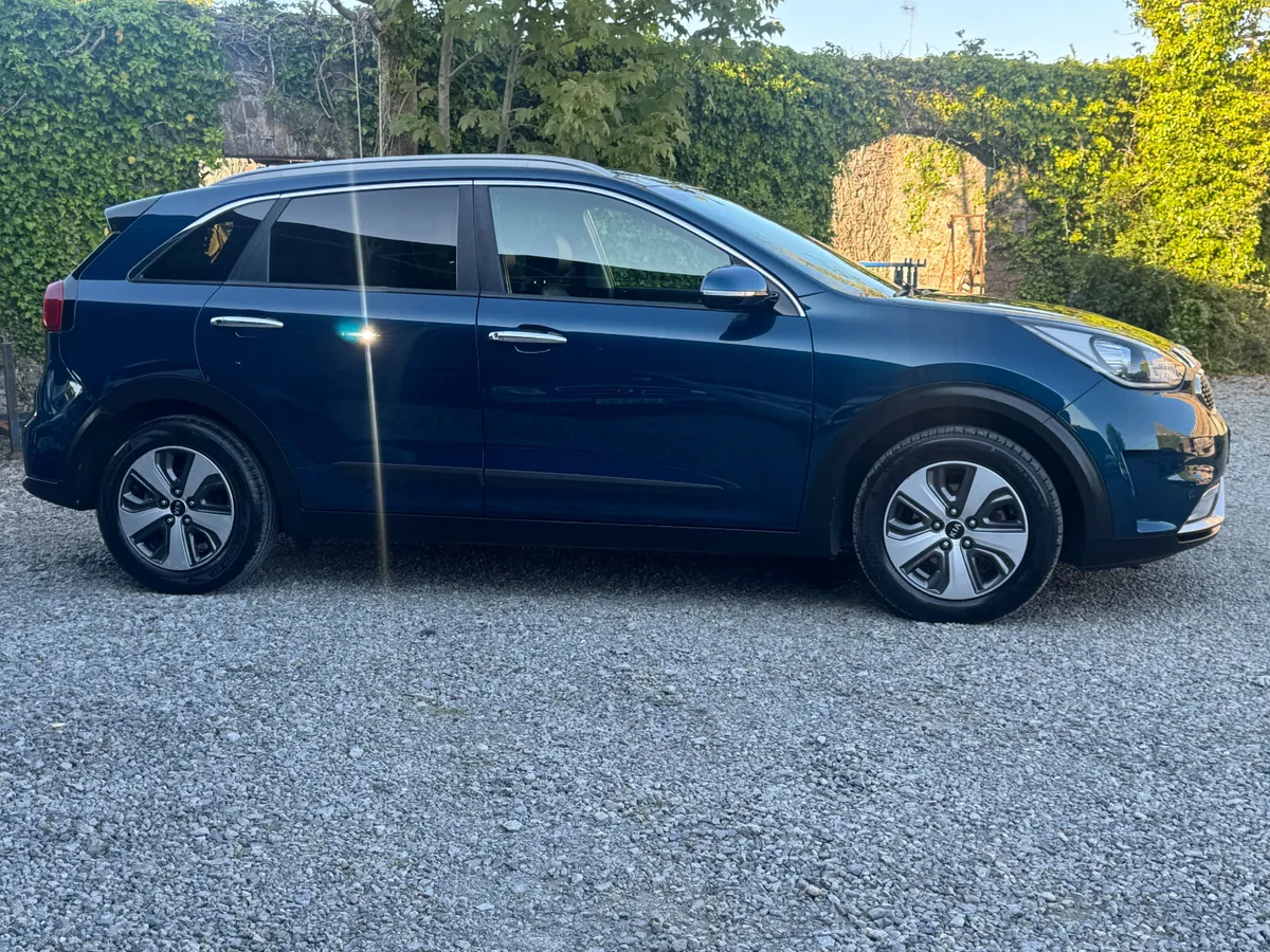 2017 KIA Niro 1.6 Hybrid EXL - Image 4