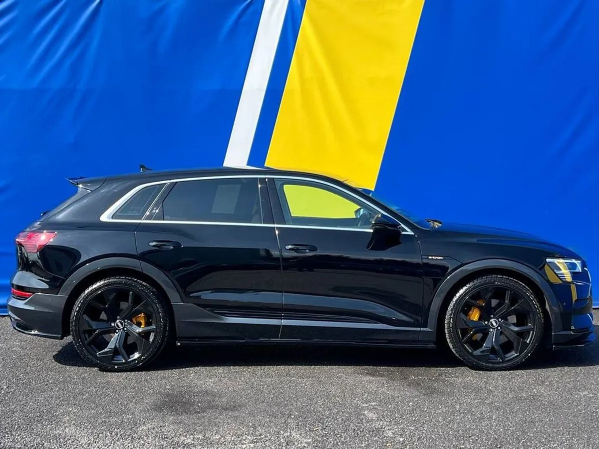Audi E-Tron 50 Quattro // Adaptive AIR Suspension - Image 2