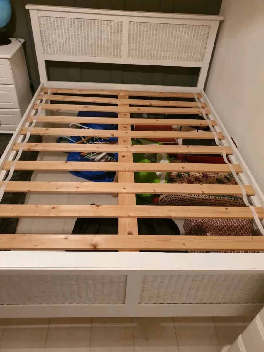 Bedroom furniture - Image 3